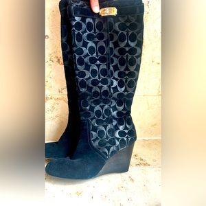 Beautiful used Suede Black Coach boots size 9 women